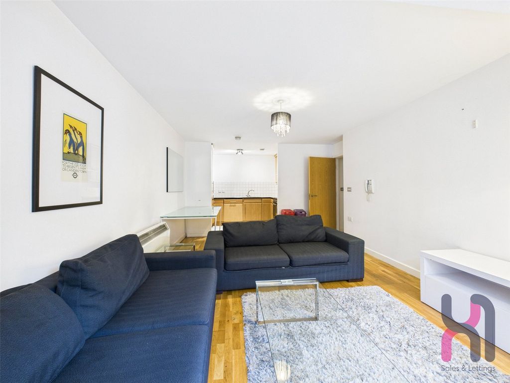 Property photo 2 of 10 Picture No. 14