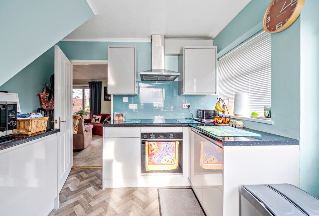 Property photo 1 of 20 1384957-18-69284A...