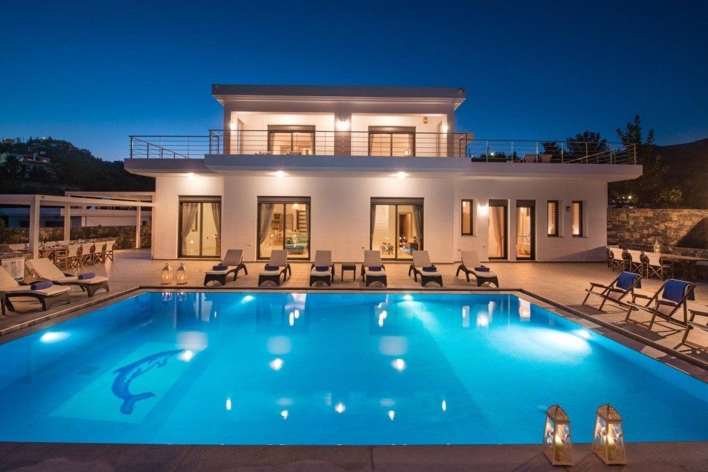 Property photo 1 of 25 Modern 5 Bedroom Villa With Large Swimming Pool. Walking Distance To Beach.