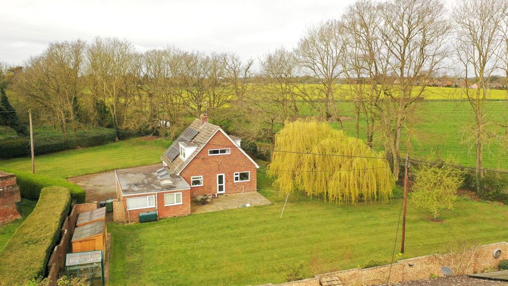 Property photo 2 of 33 Picture No. 45