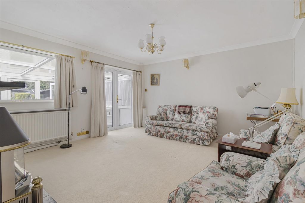 Property photo 2 of 21 23_60035.Jpg