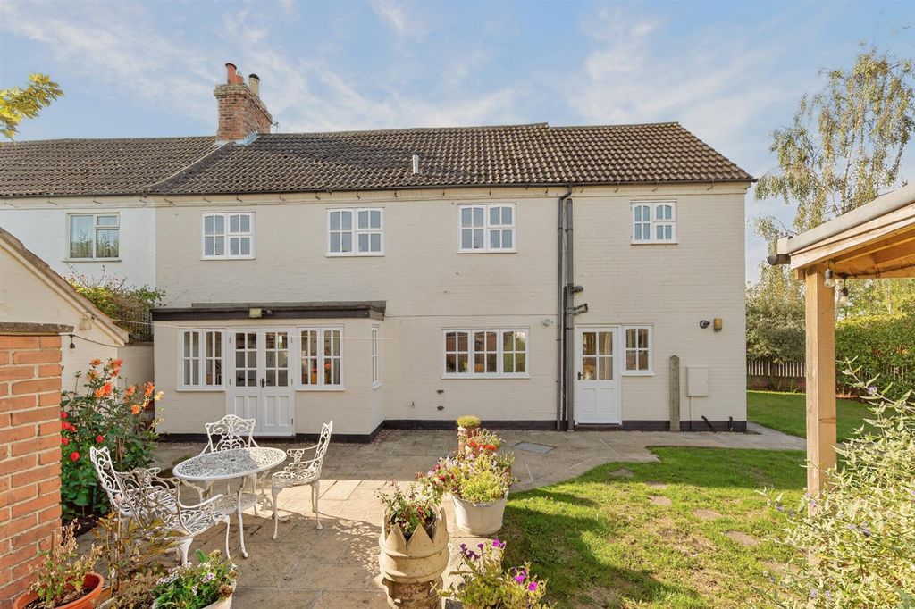 Property photo 1 of 38 Pear Tree Cottage Ext Web Ph-34.Jpg