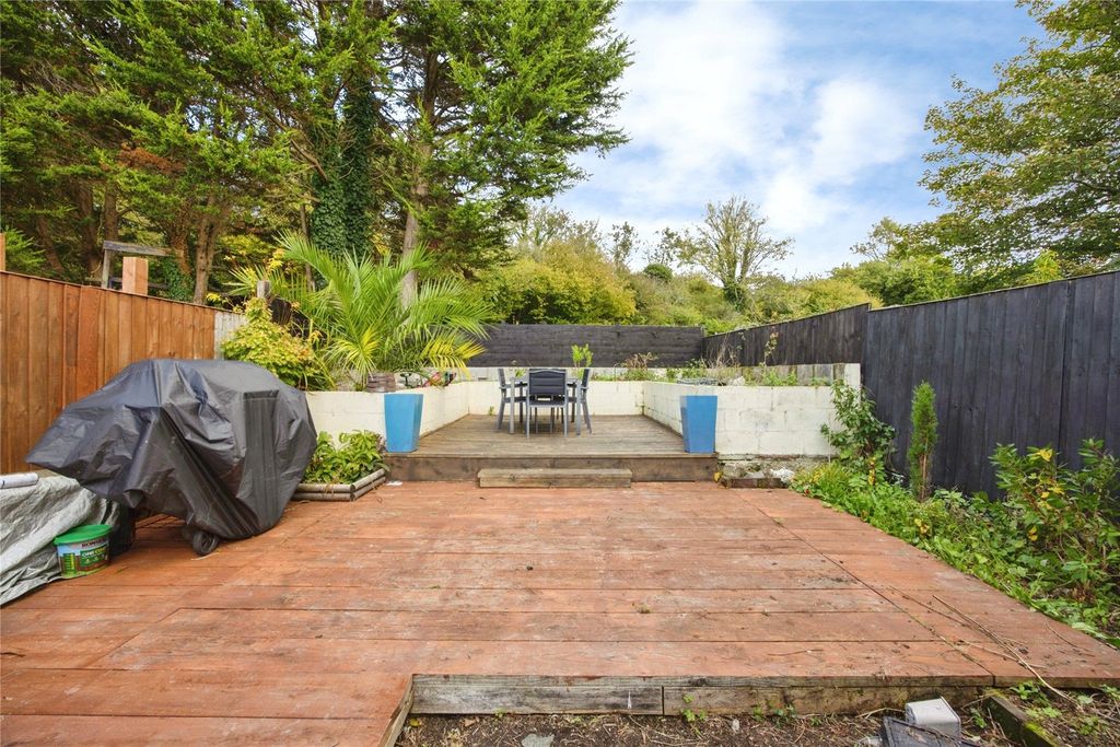 Property photo 3 of 18 Picture No. 28