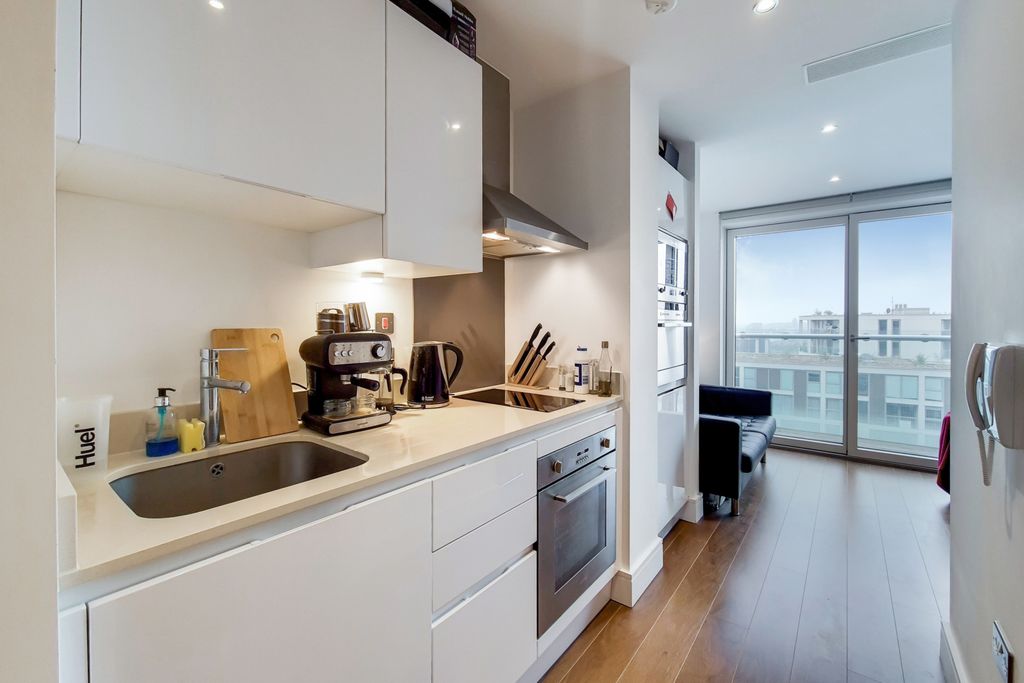 Property photo 3 of 7