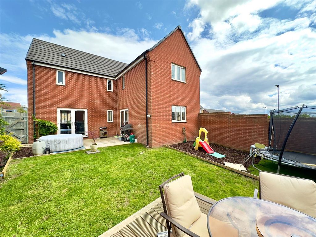 Property photo 2 of 26 Rear