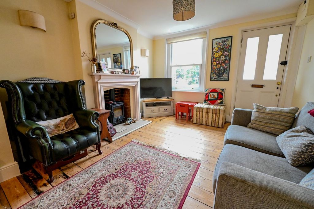 Property photo 3 of 16