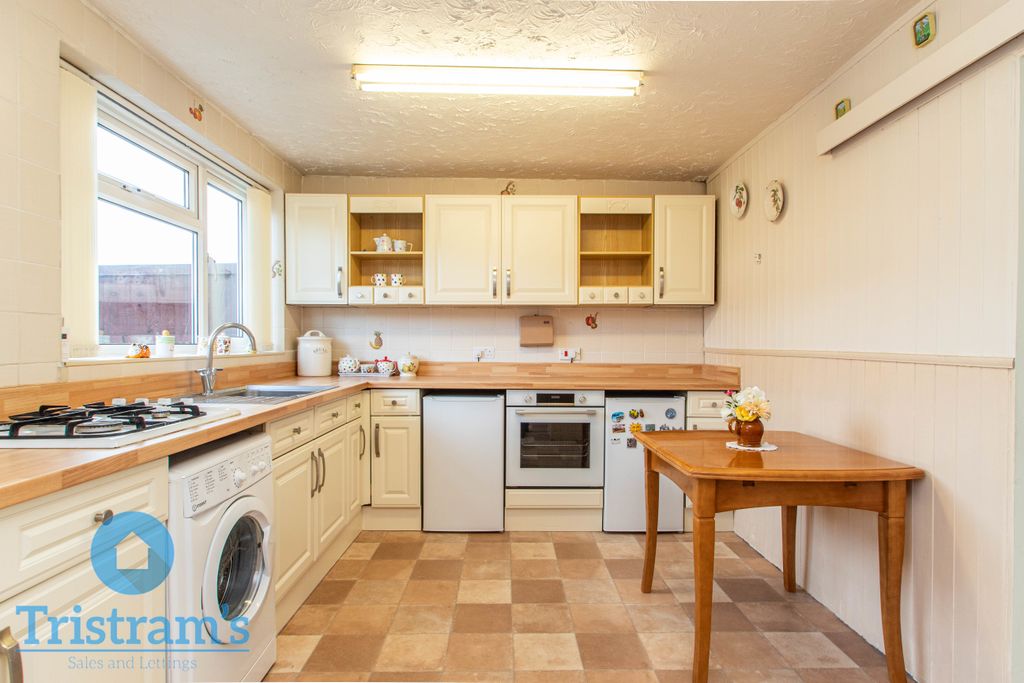 Property photo 3 of 22