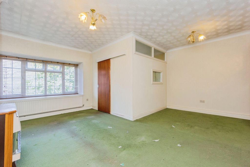 Property photo 2 of 15 Photo