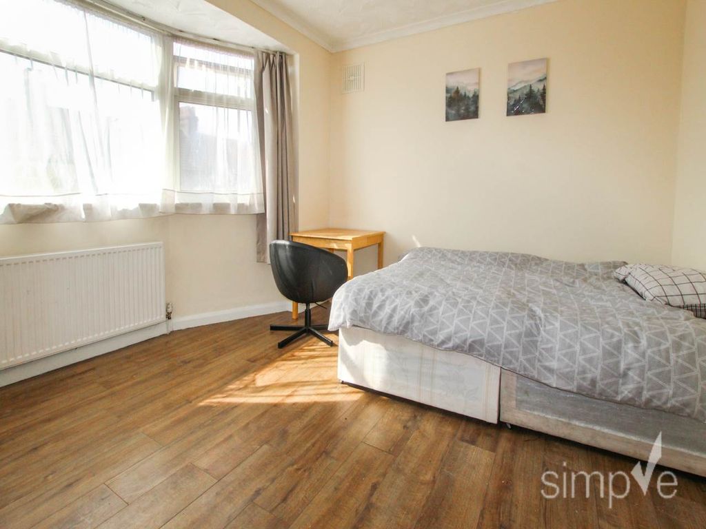 Property photo 2 of 7 Img_4130