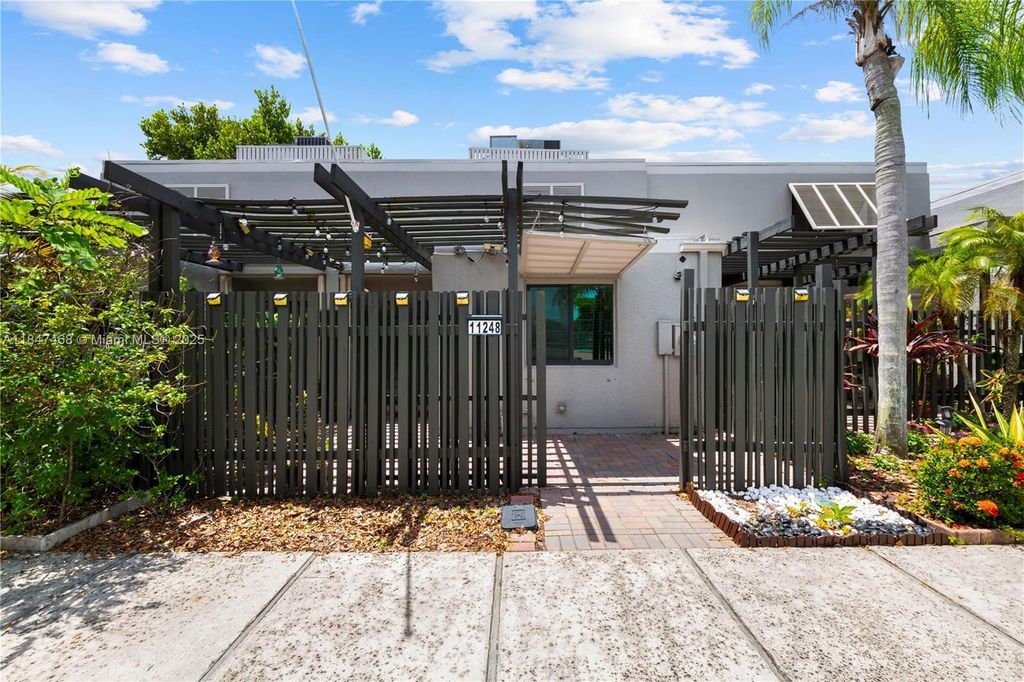 Property photo 1 of 43