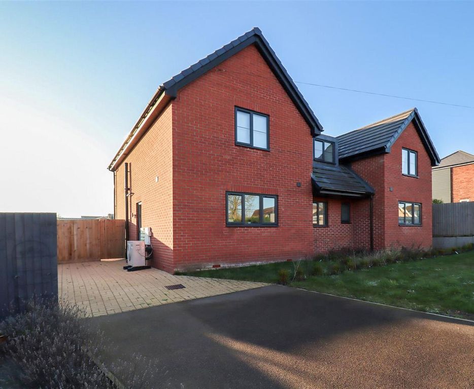 Property photo 1 of 9 1.Jpg