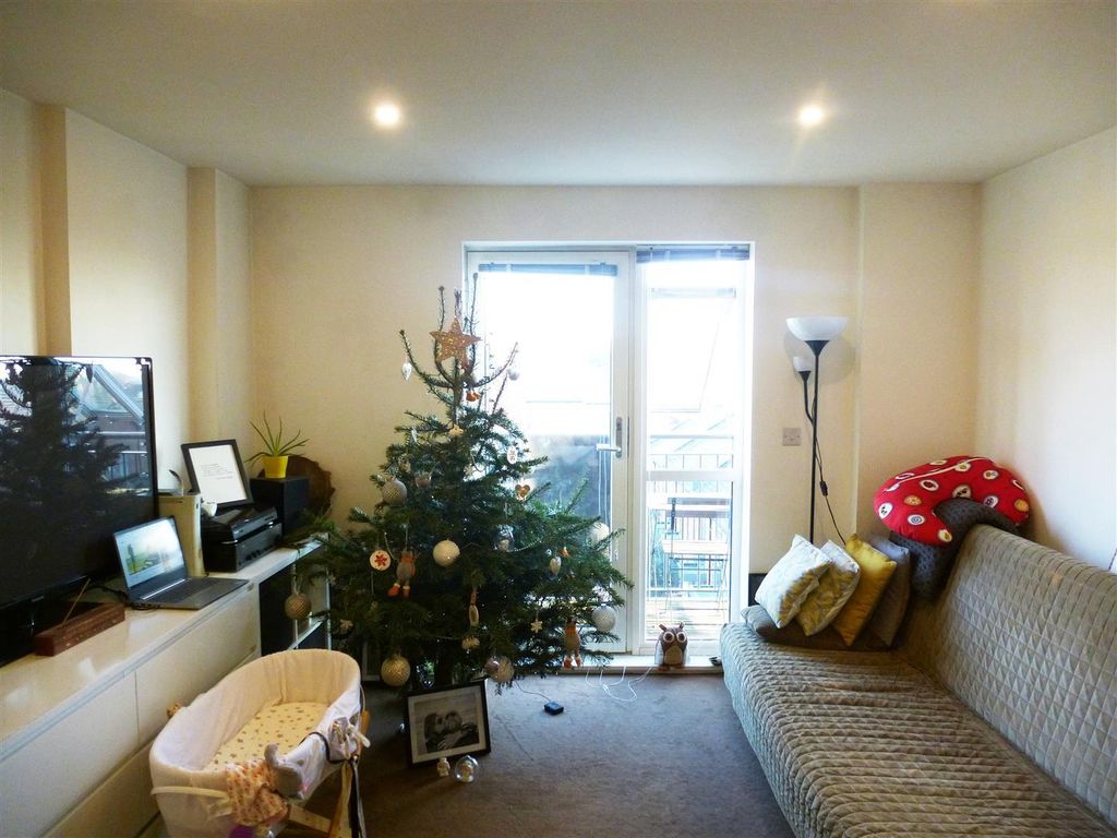 Property photo 3 of 8 Living Room