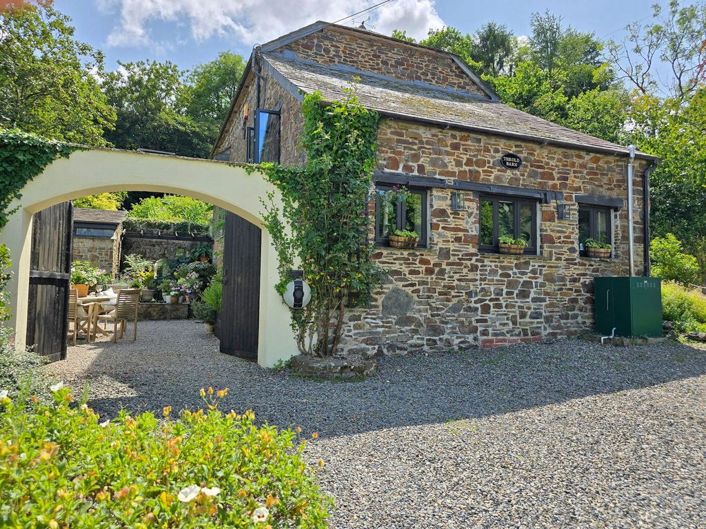 Property photo 1 of 37