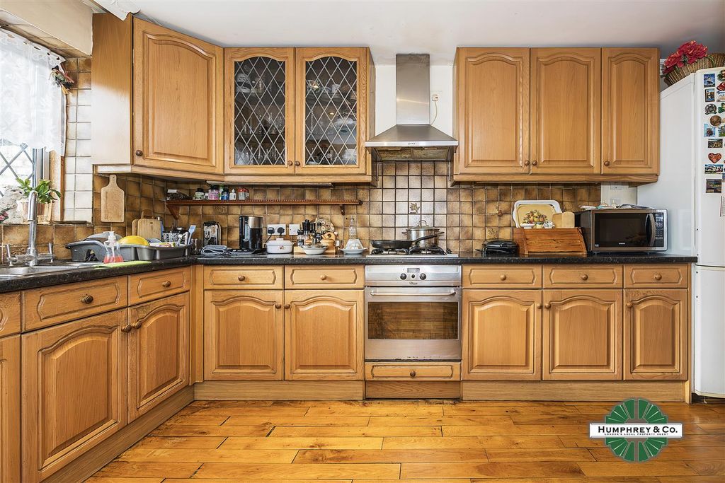 Property photo 1 of 19 24 Manning Road -008.Jpg