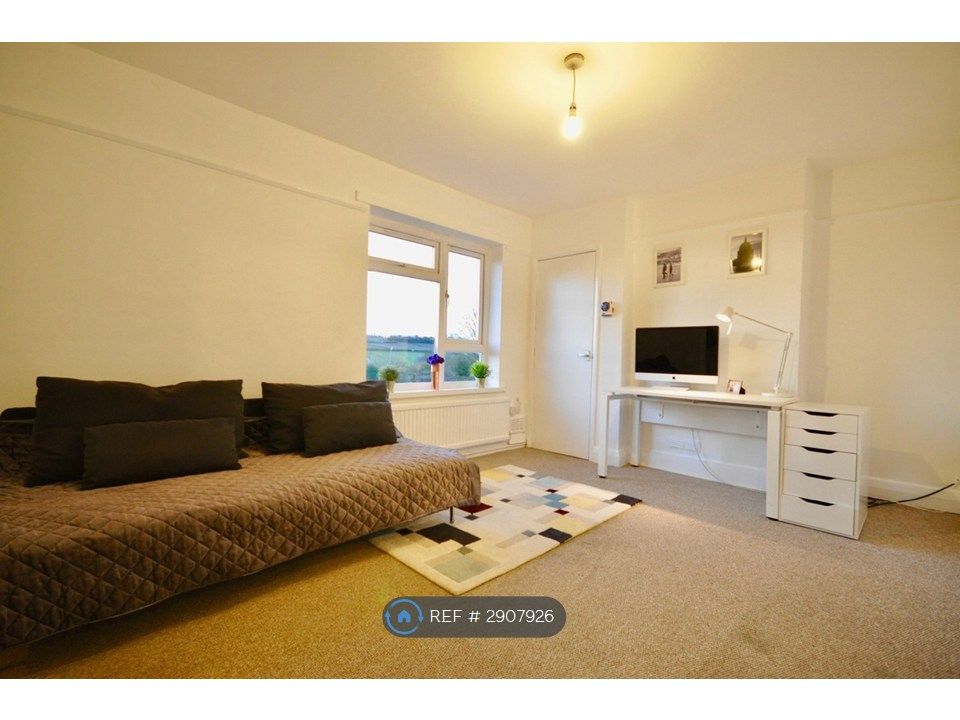 Property photo 1 of 4