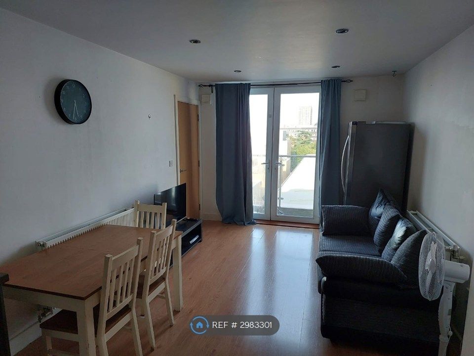 Property photo 3 of 6
