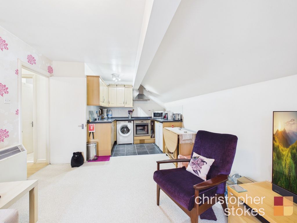 Property photo 3 of 11 4900966