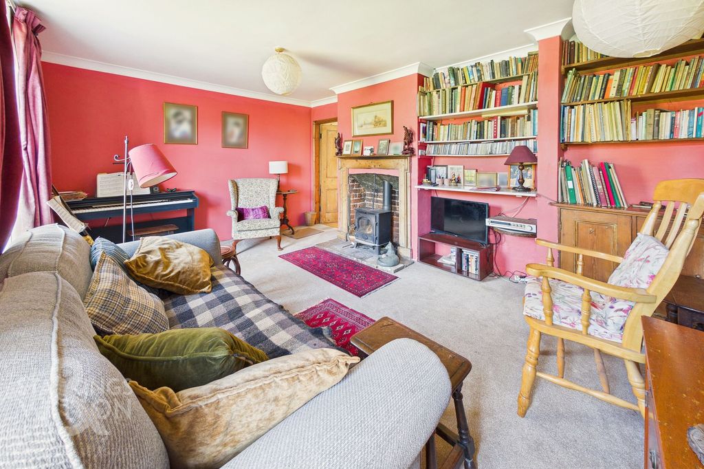 Property photo 3 of 36