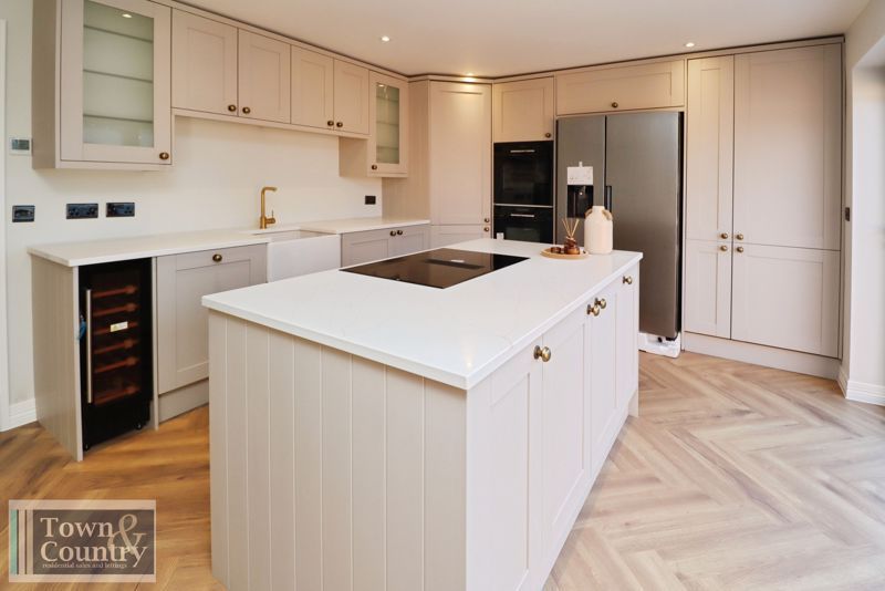 Property photo 3 of 25 Photo 1