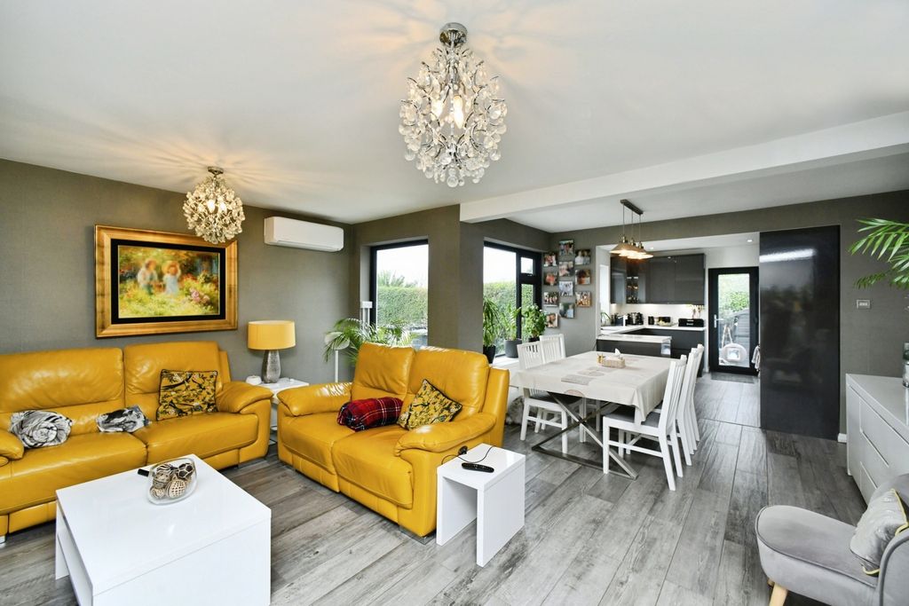 Property photo 2 of 32 Living Area