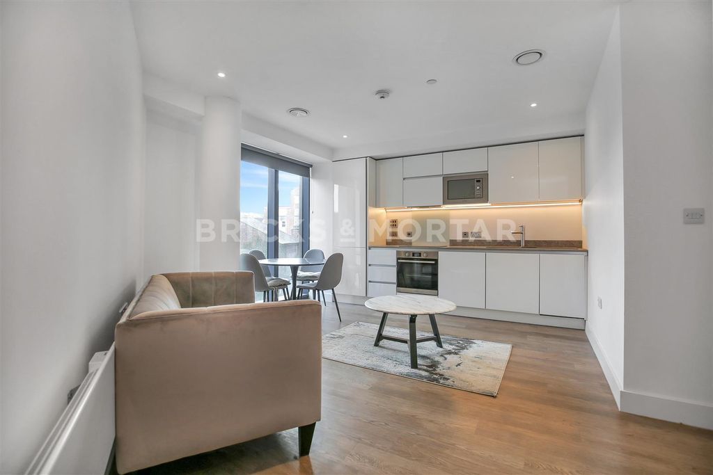 Property photo 1 of 9 Me10m_1Egeswyhr9Snaguq.Jpg