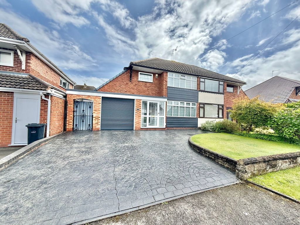 Property photo 1 of 25