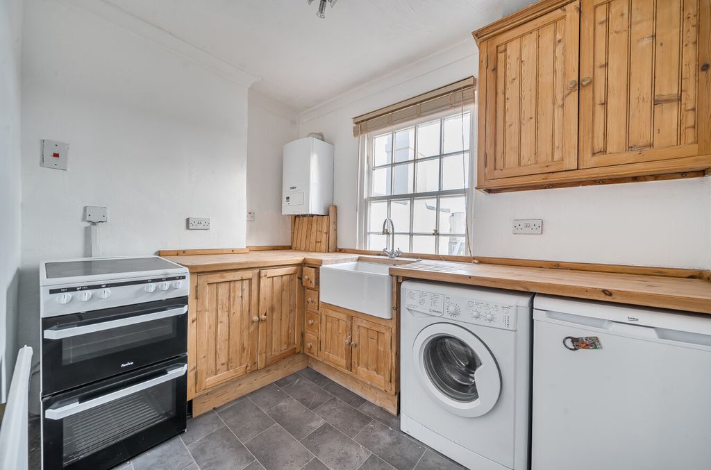 Property photo 3 of 11 1434545-3-69Bd836...