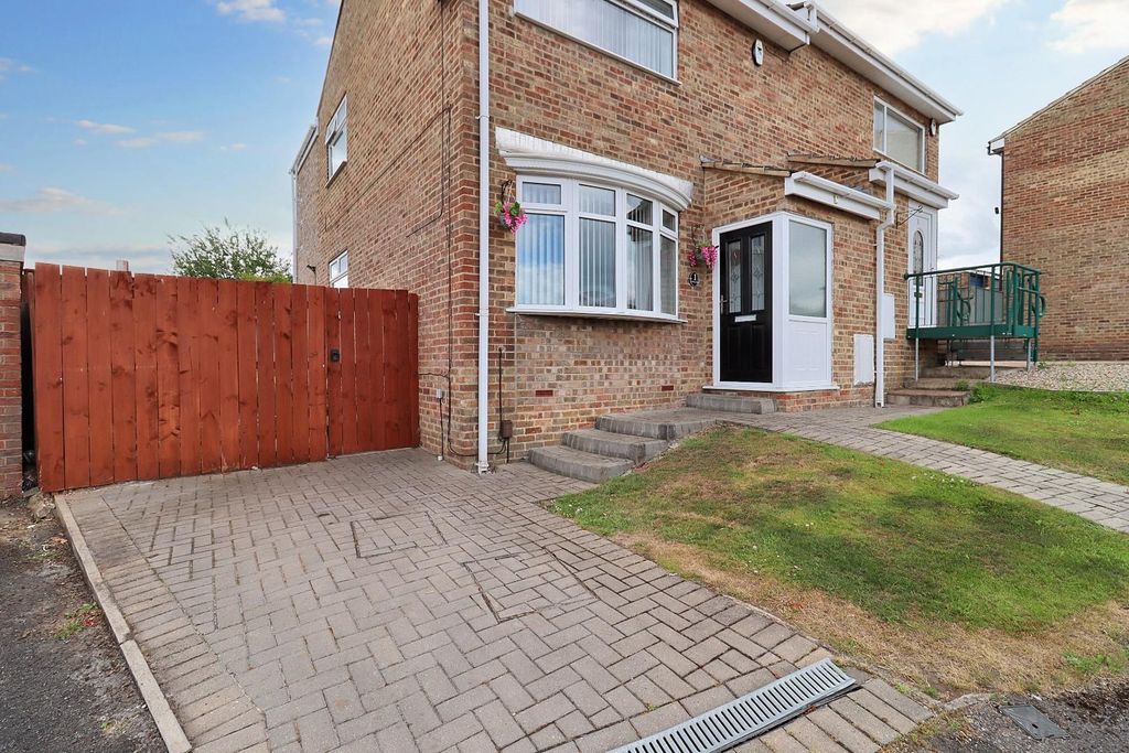 Property photo 1 of 20