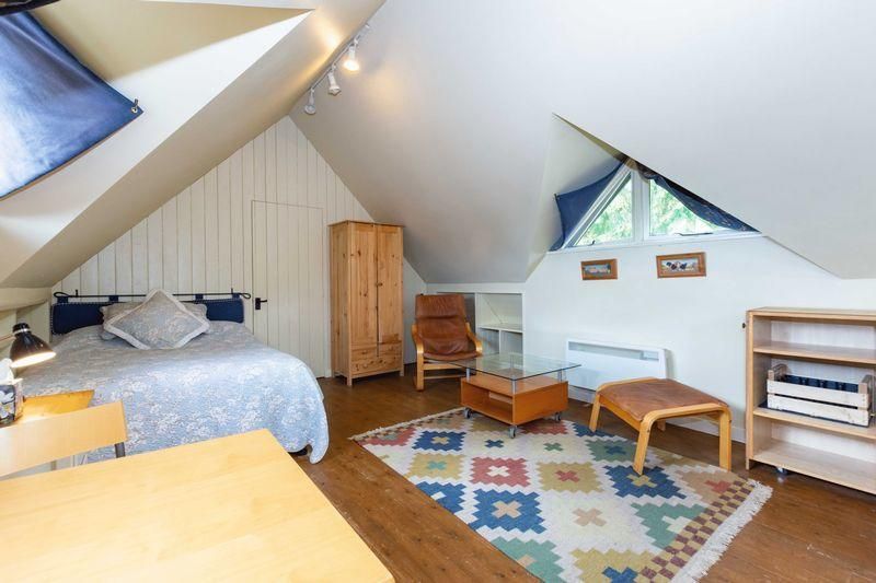 Property photo 3 of 8 Photo 8