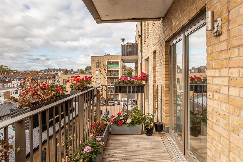 Property photo 3 of 12 Balcony