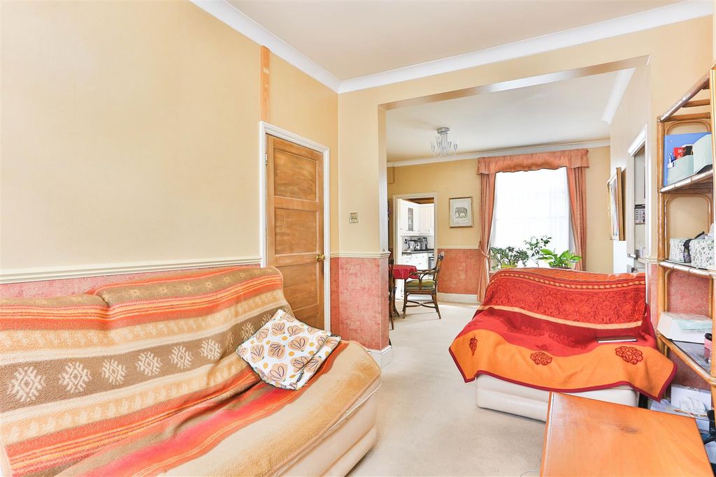 Property photo 3 of 13 1679359374 - 9.Jpg