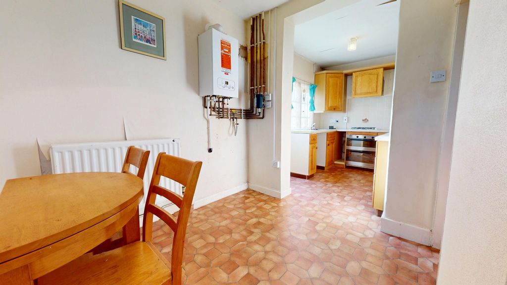 Property photo 2 of 20 4862371