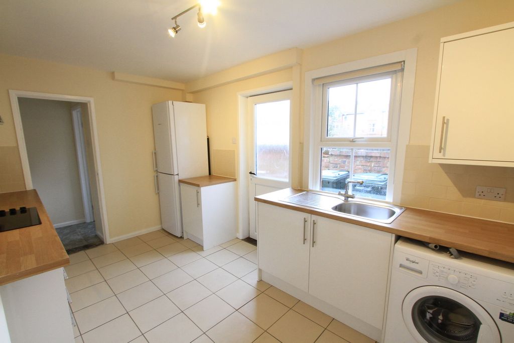 Property photo 3 of 7