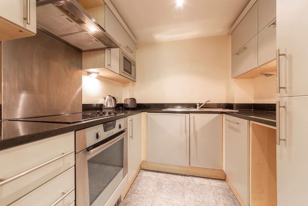 Property photo 3 of 5