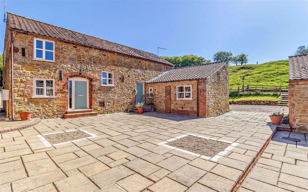 Property photo 1 of 17 Front View