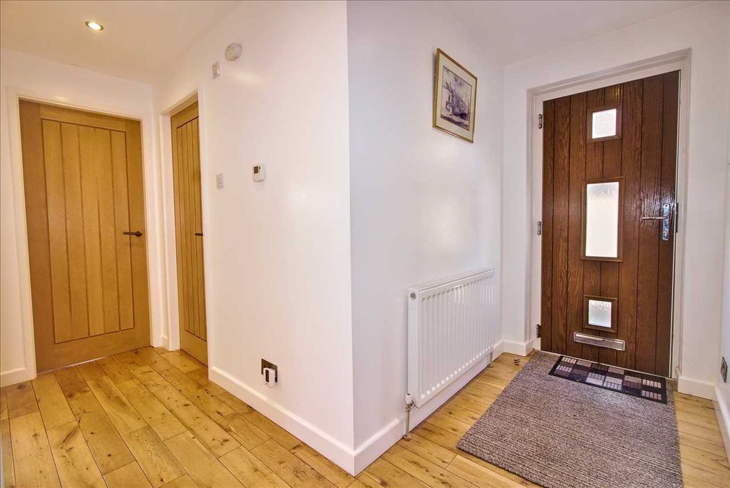 Property photo 2 of 14 Hall