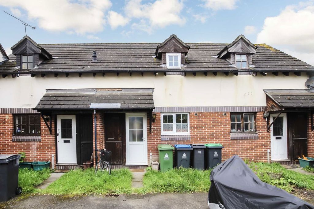 Property photo 1 of 5