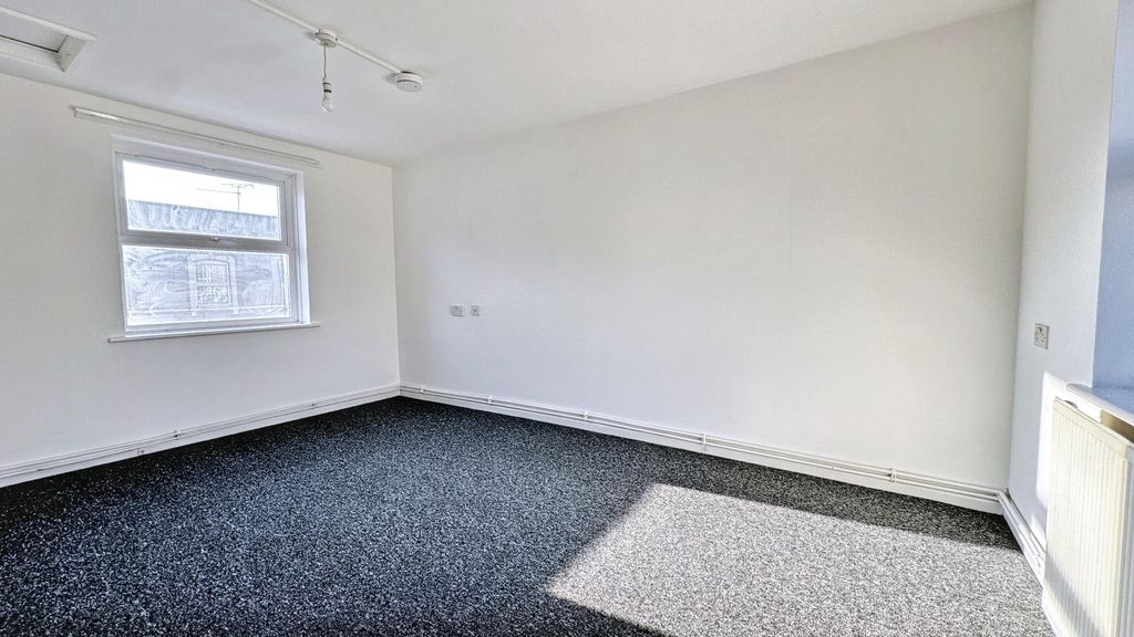 Property photo 2 of 5 Apbkysjyhu-Y26S-Cz4Gzg