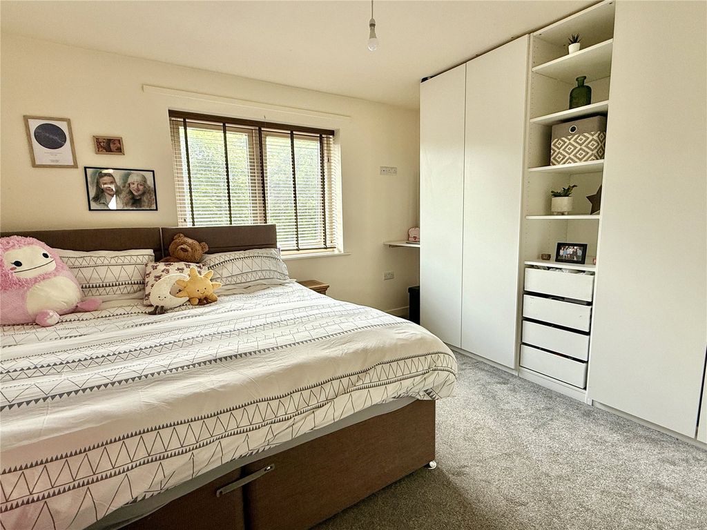 Property photo 3 of 16 Picture No. 03