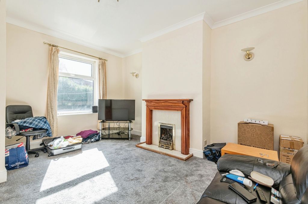 Property photo 2 of 14 Image 1