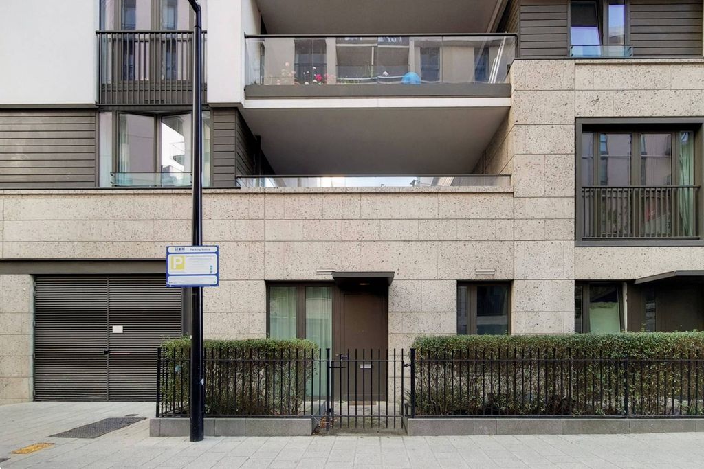 Property photo 2 of 10