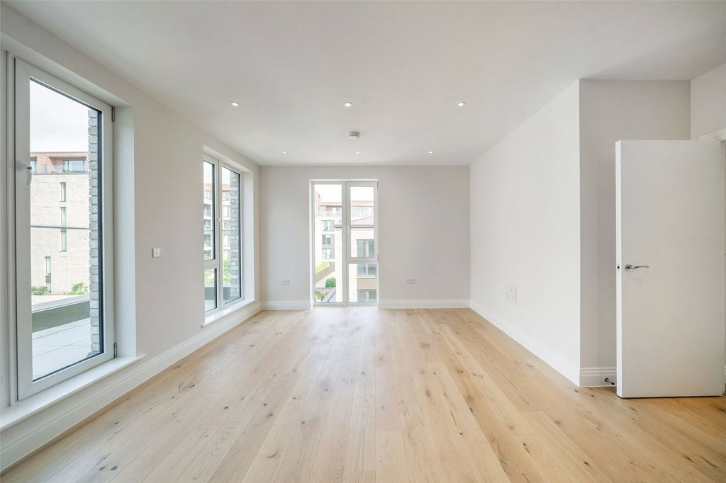 Property photo 2 of 30 Internal