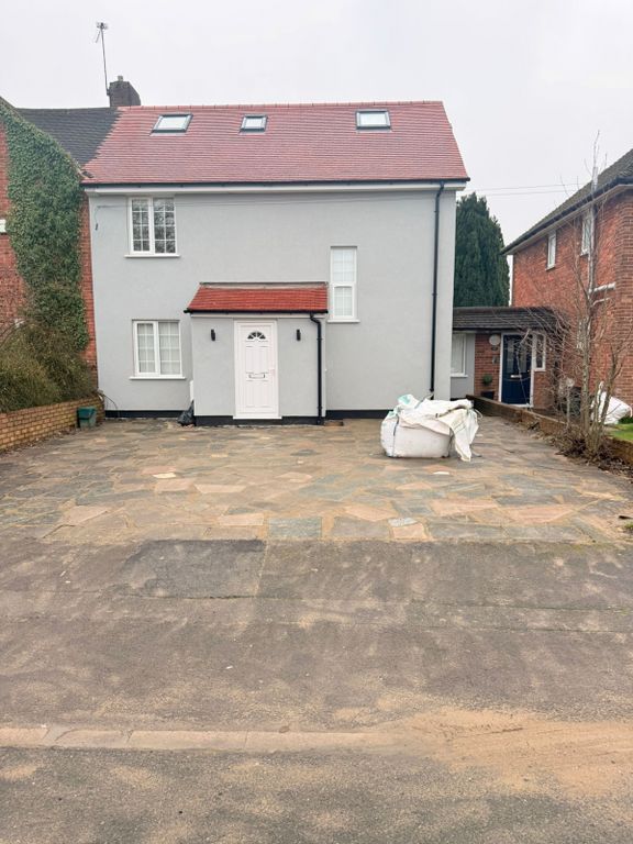 Property photo 1 of 13 6 Bed Detached House To Rent Brackenbridge Drive, Ruislip Ha4