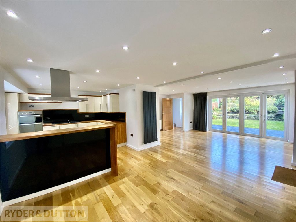 Property photo 2 of 34 Open Plan Living