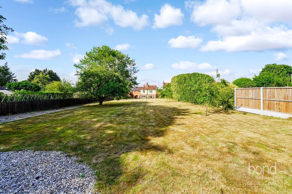 Property photo 2 of 22