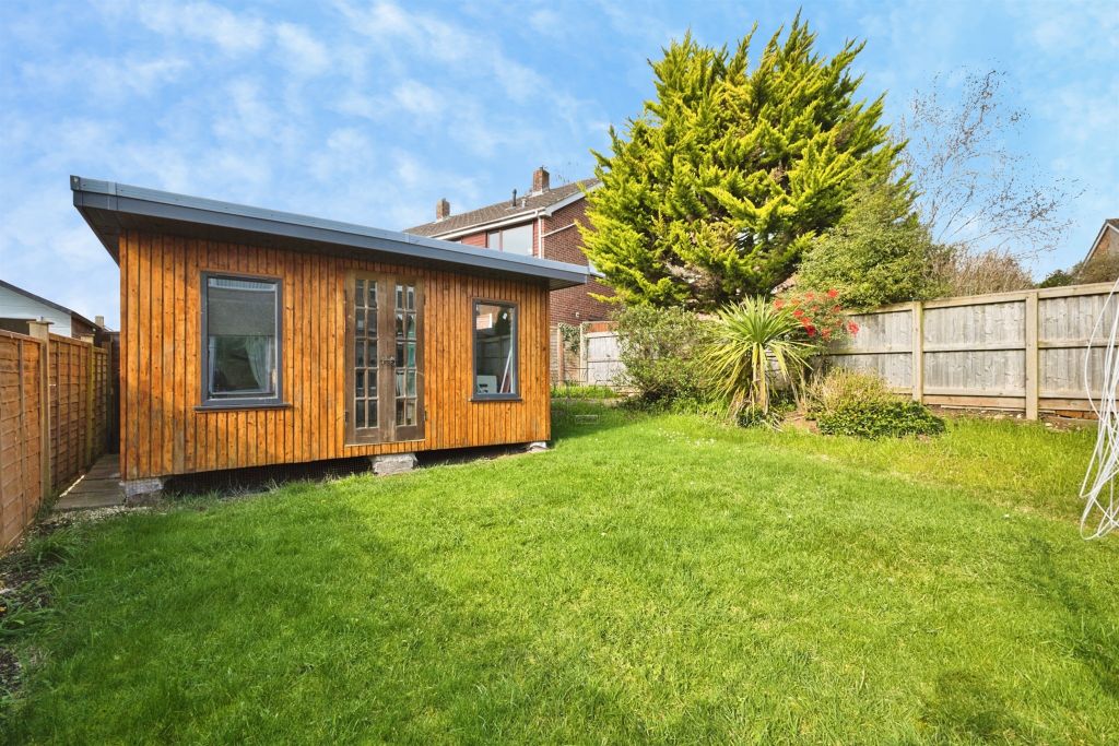 Property photo 3 of 15