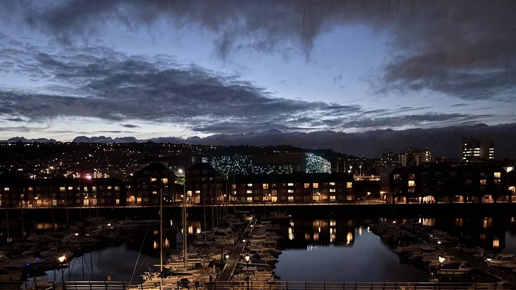 Property photo 1 of 18 Evening Shot
