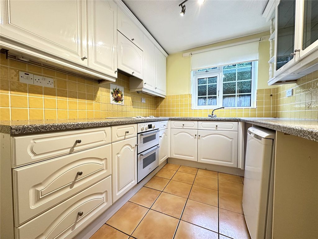 Property photo 3 of 7 Picture No. 27