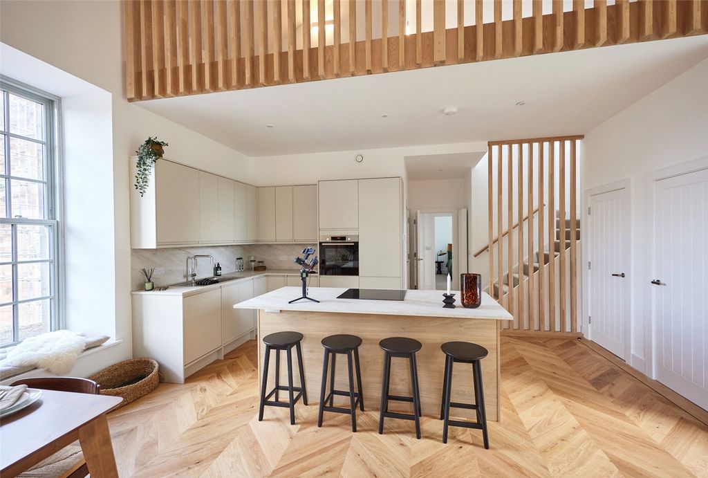 Property photo 1 of 22 Picture No. 25