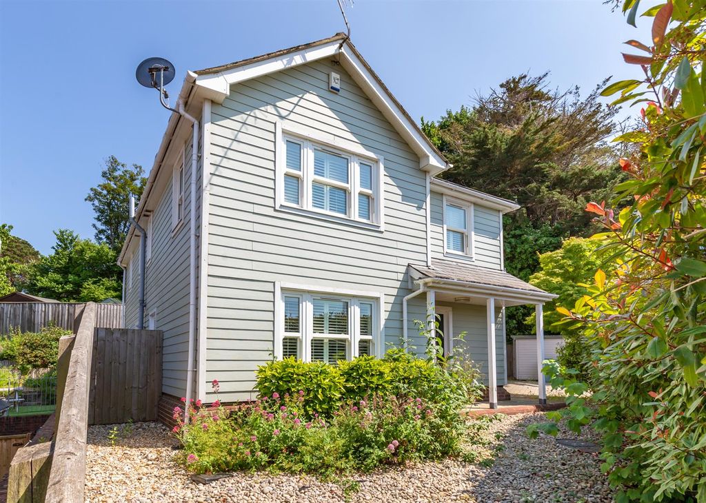 Property photo 1 of 16